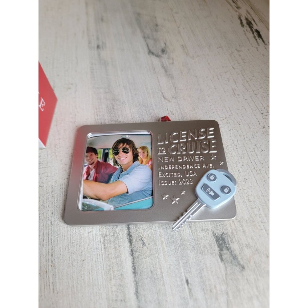 Hallmark photo frame mini license to‎ cruise ornament Xmas